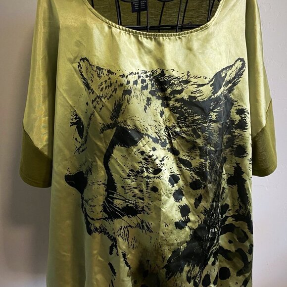 Faded Glory - Green Satin Front Cheetah front Top - Picture 2 of 6